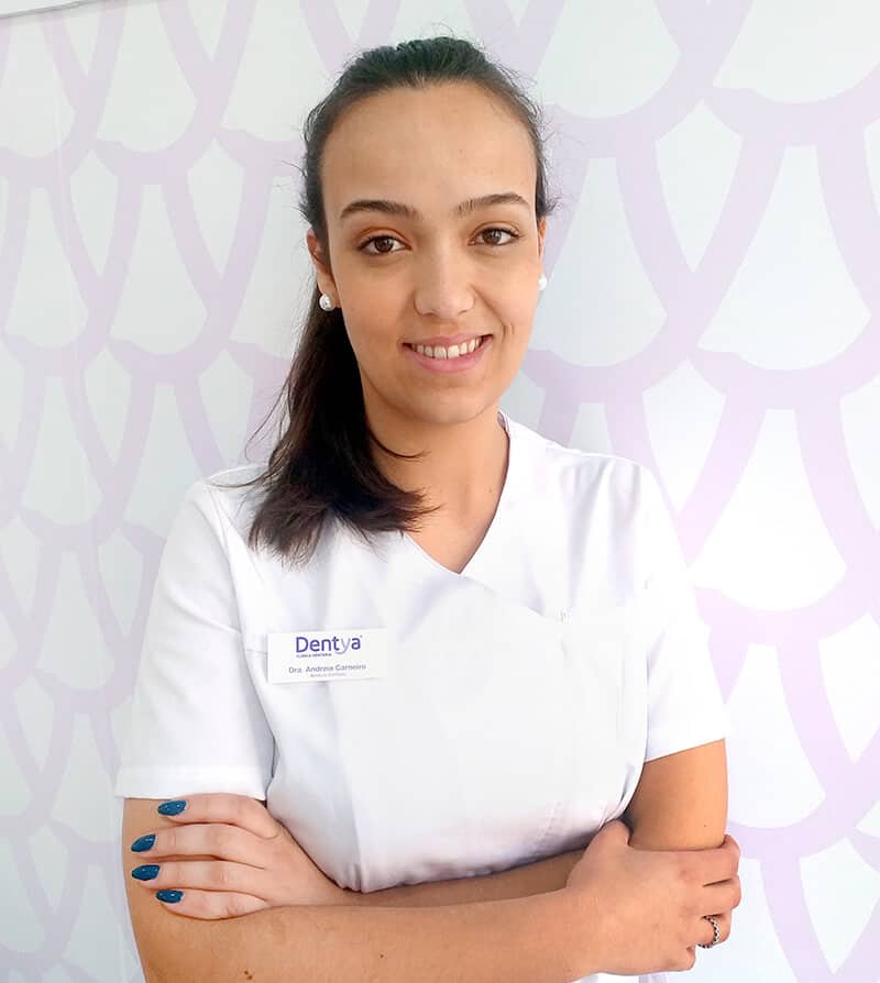 Doutora Andreia Carneiro, médica dentista clínica da Dentya Felgueiras