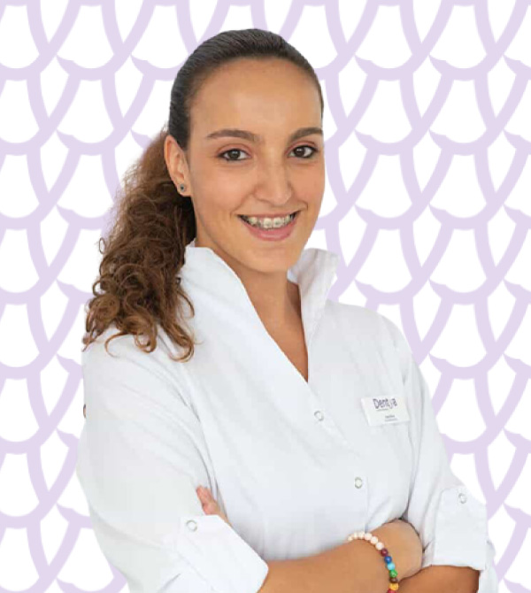 Ana Ferreira, rececionsta da Dentya